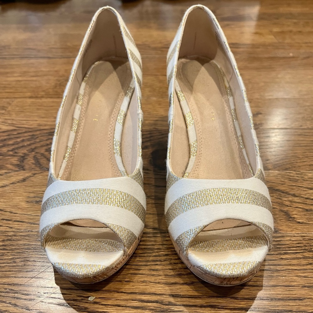 Kelly & Katie Wedges